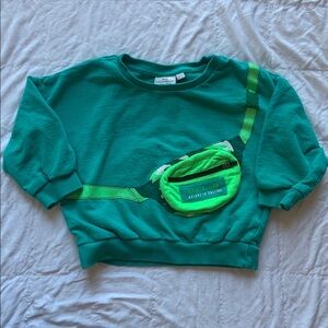 🫐3/$30 Vibrant Green Sweatshirt with Neon Pocket size 2T